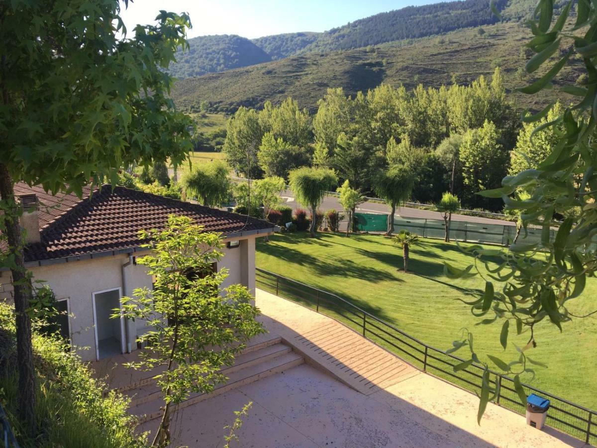 Apartamento Ezcaray Con Piscina Сорракин Экстерьер фото