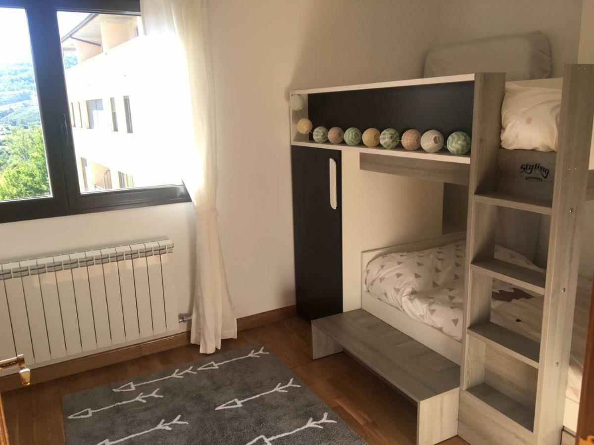 Apartamento Ezcaray Con Piscina Сорракин Экстерьер фото